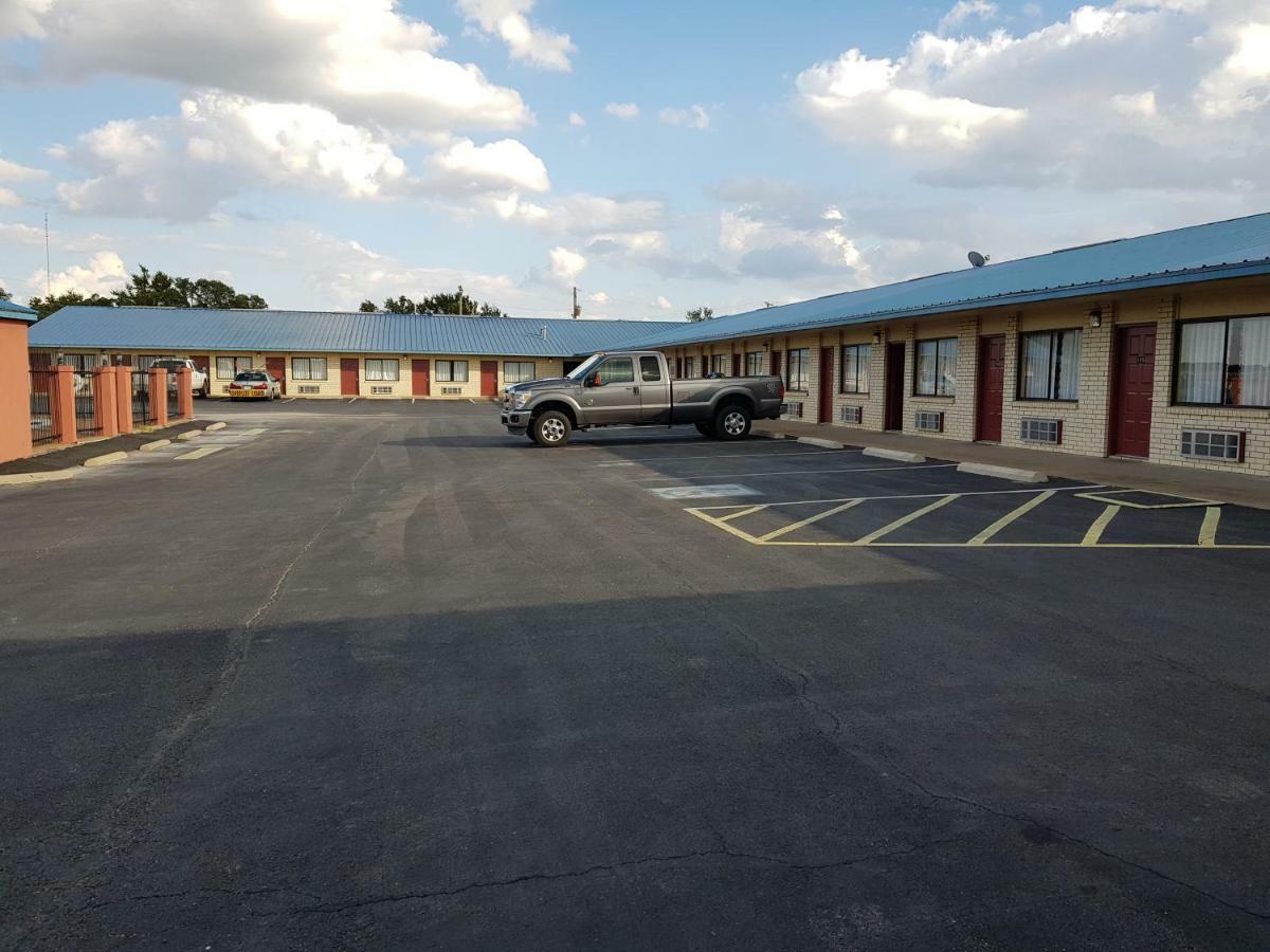 Budget Host Inn Eastland Exterior foto